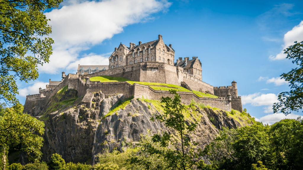 5 Reasons You Should Hire App Developers in Edinburgh 1 castle min 1